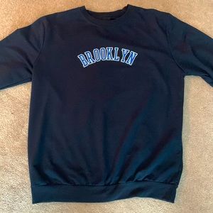 Men’s navy ling sleeve top